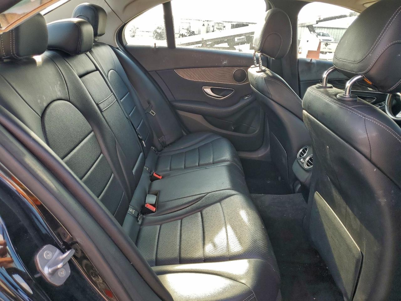 2017 Mercedes-Benz C 300 VIN: 55SWF4JBXHU197139 Lot: 93353575