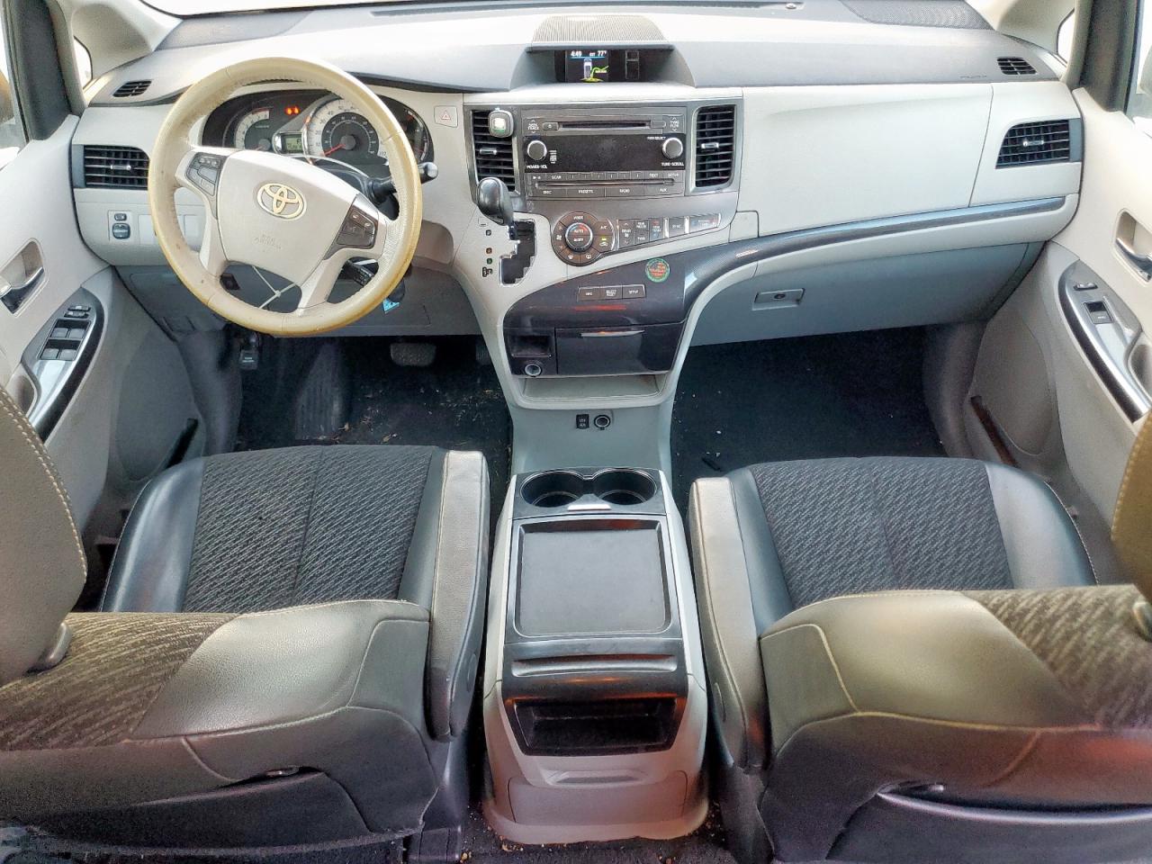 2011 Toyota Sienna Sport VIN: 5TDXK3DC6BS045961 Lot: 93321765