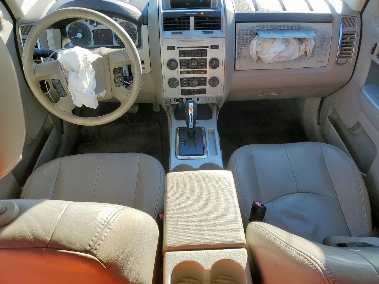 2011 Mercury Mariner VIN: 4M2CN8B72BKJ02571 Lot: 90953875