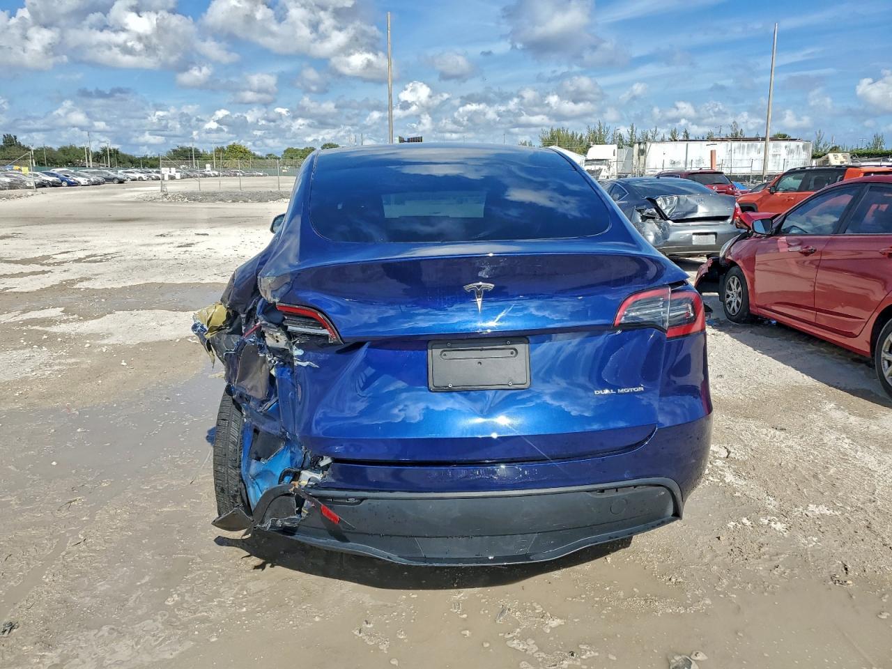 2023 Tesla Model Y VIN: 7SAYGAEE0PF666461 Lot: 94701725