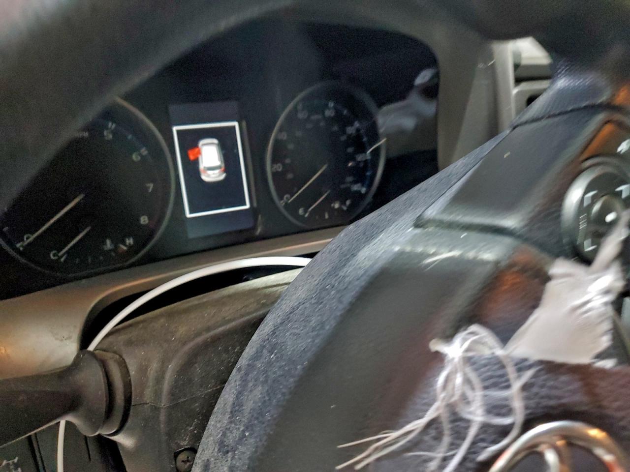 2017 Toyota Rav4 Le VIN: JTMBFREV7HJ715654 Lot: 94247495