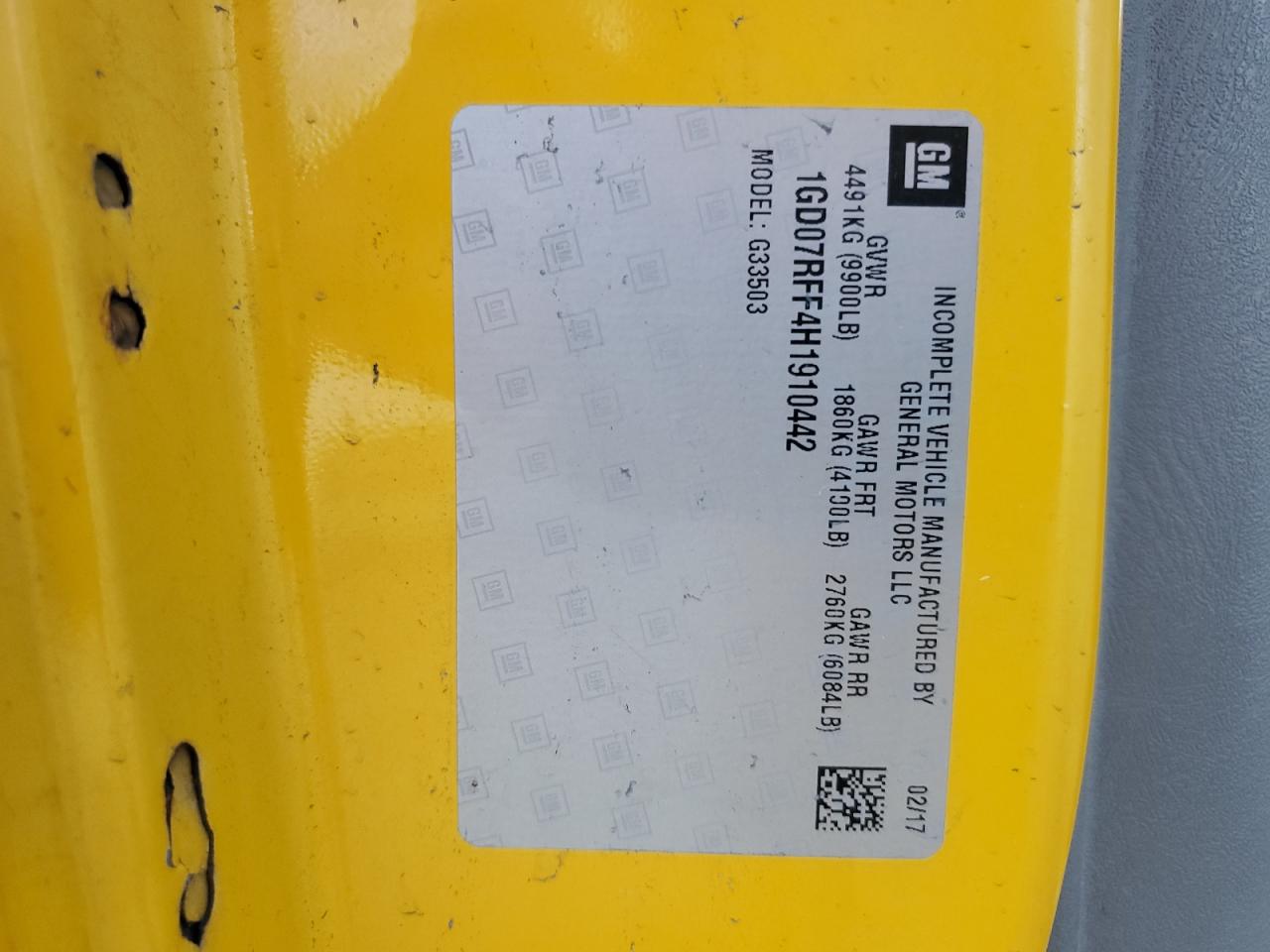 2017 GMC Savana Cutaway G3500 VIN: 1GD07RFF4H1910442 Lot: 92658945