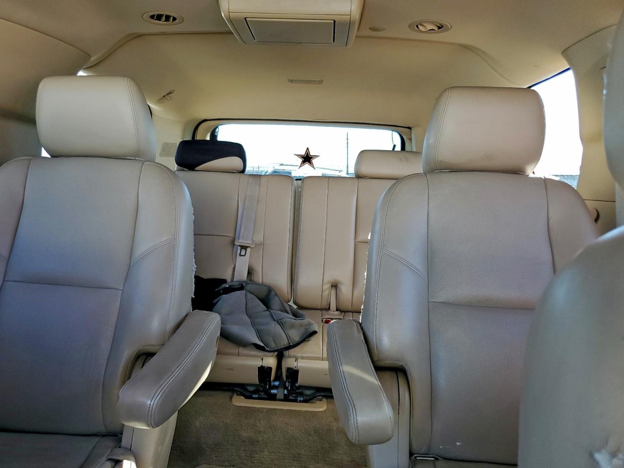 2011 GMC Yukon Xl Denali VIN: 1GKS2MEF6BR399992 Lot: 94740815