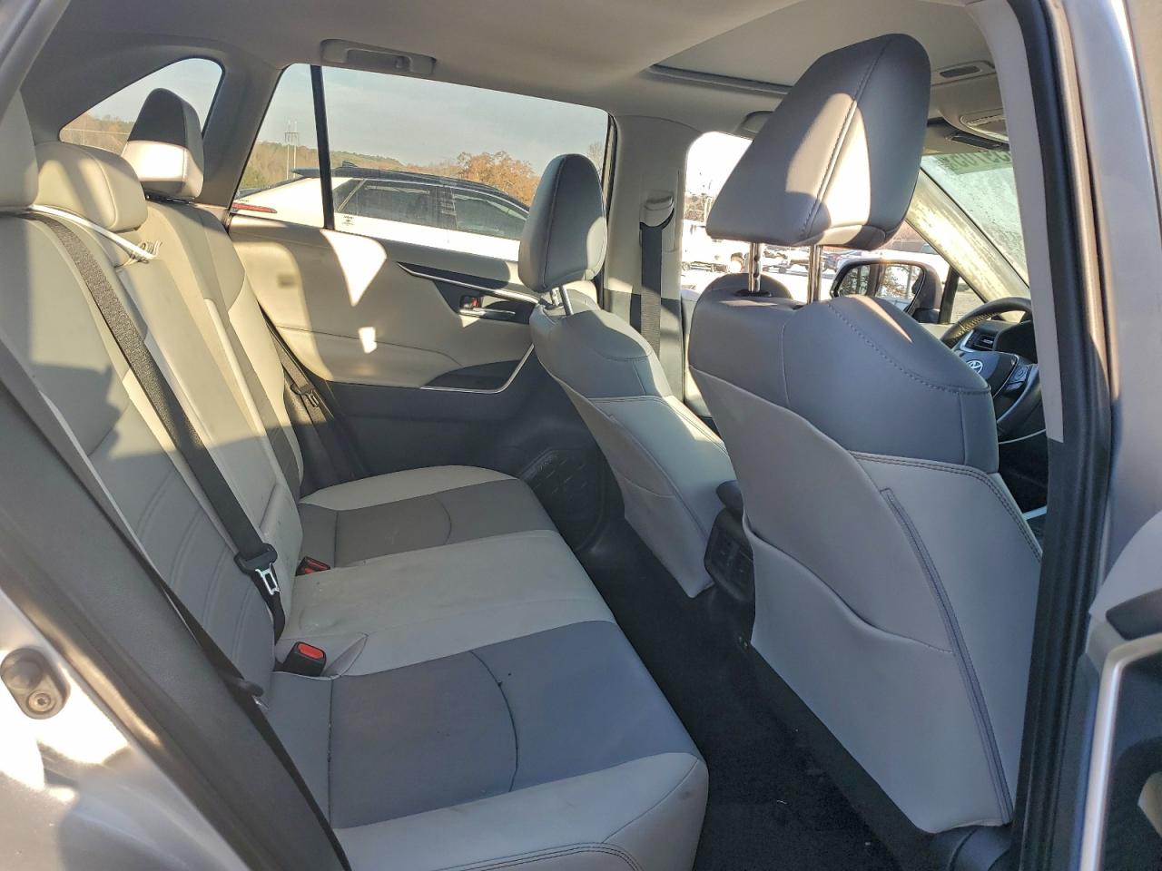 2020 Toyota Rav4 Xle Premium VIN: 2T3A1RFV0LC070365 Lot: 94059705