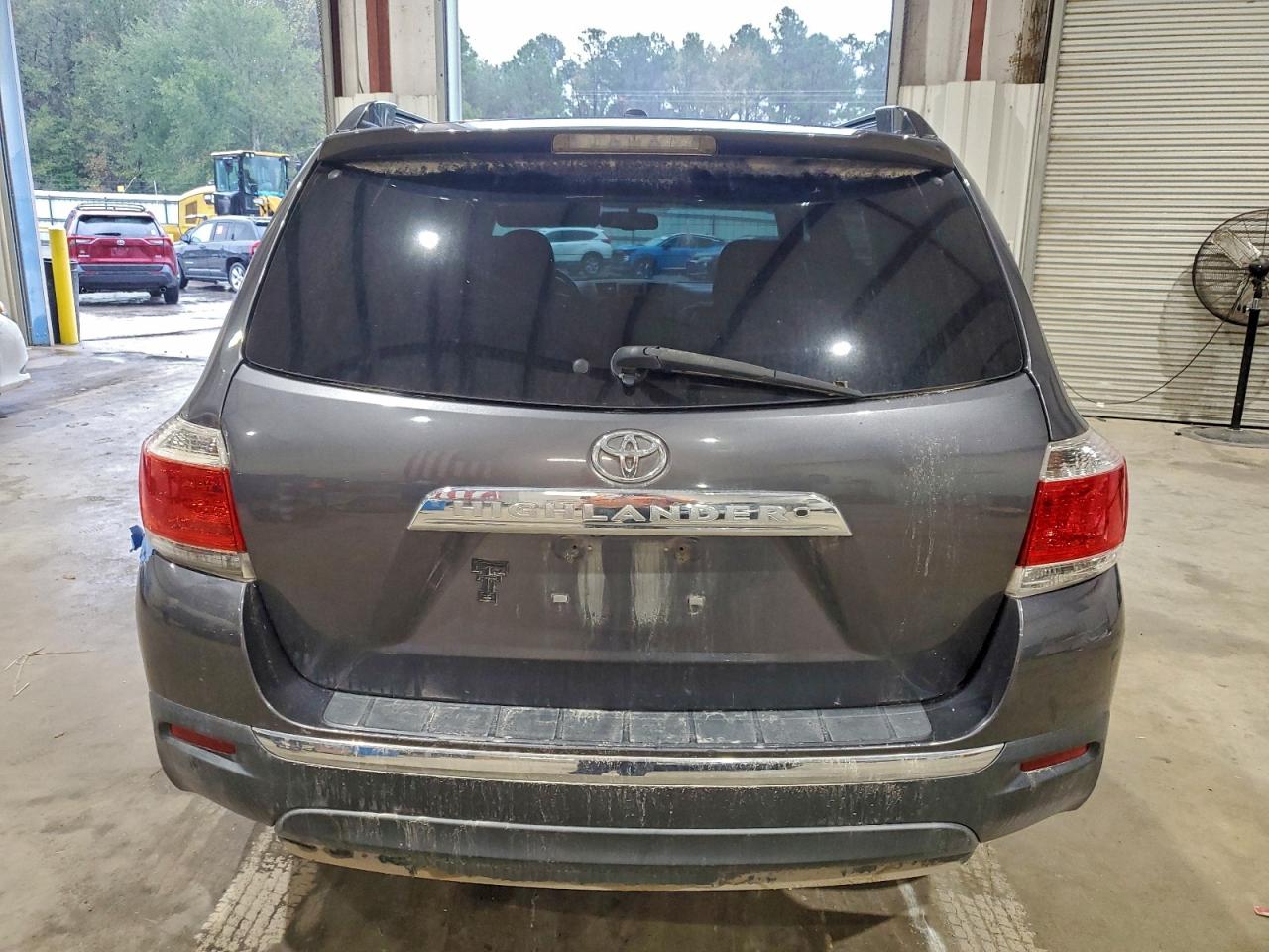2011 Toyota Highlander Base VIN: 5TDZK3EH1BS037110 Lot: 92078815