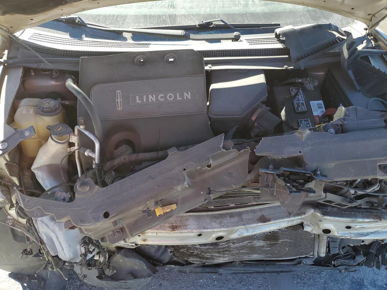 2011 Lincoln Mkx VIN: 2LMDJ6JK7BBJ25676 Lot: 92263005