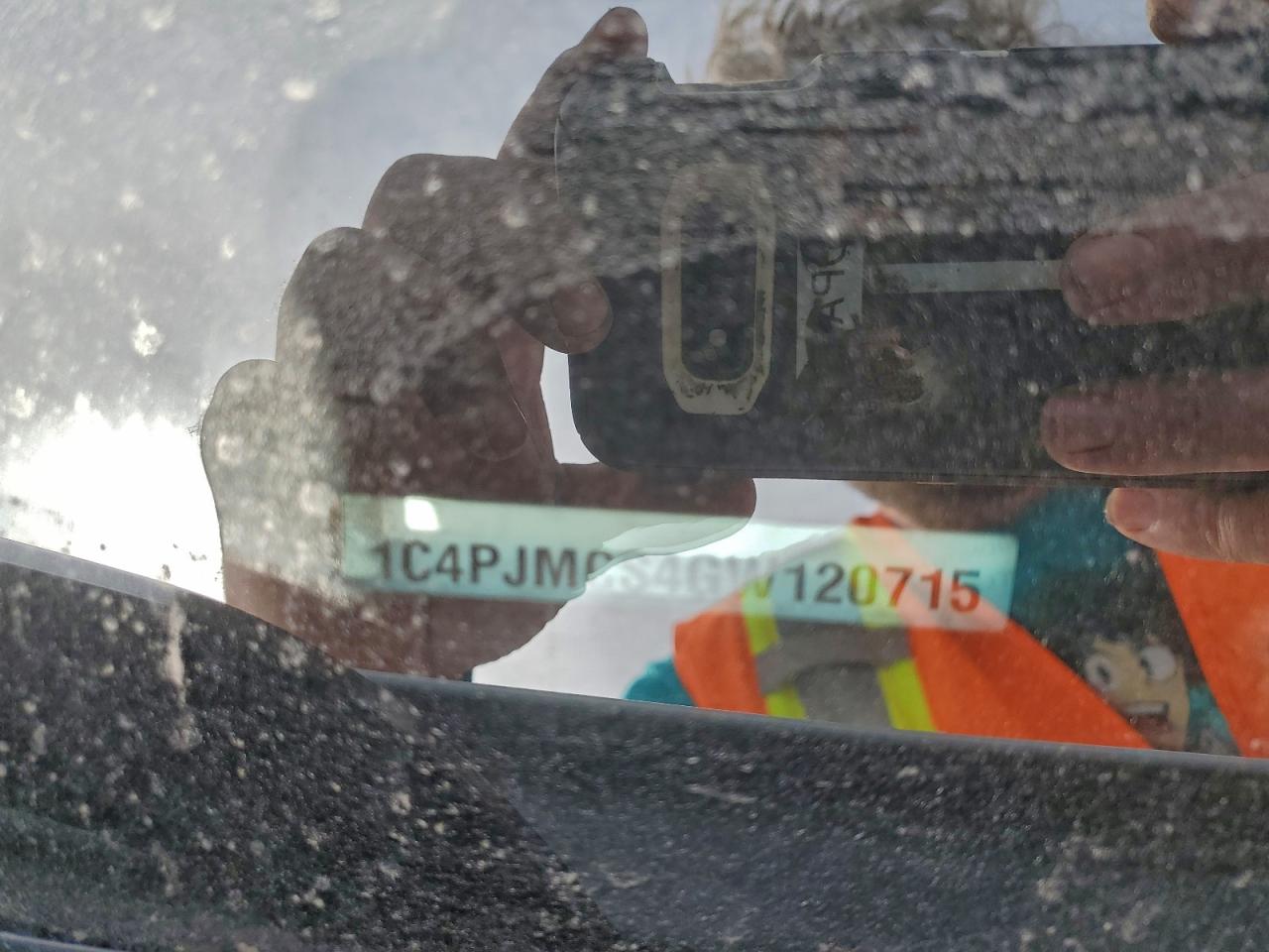 2016 Jeep Cherokee Latitude VIN: 1C4PJMCS4GW120715 Lot: 93767315