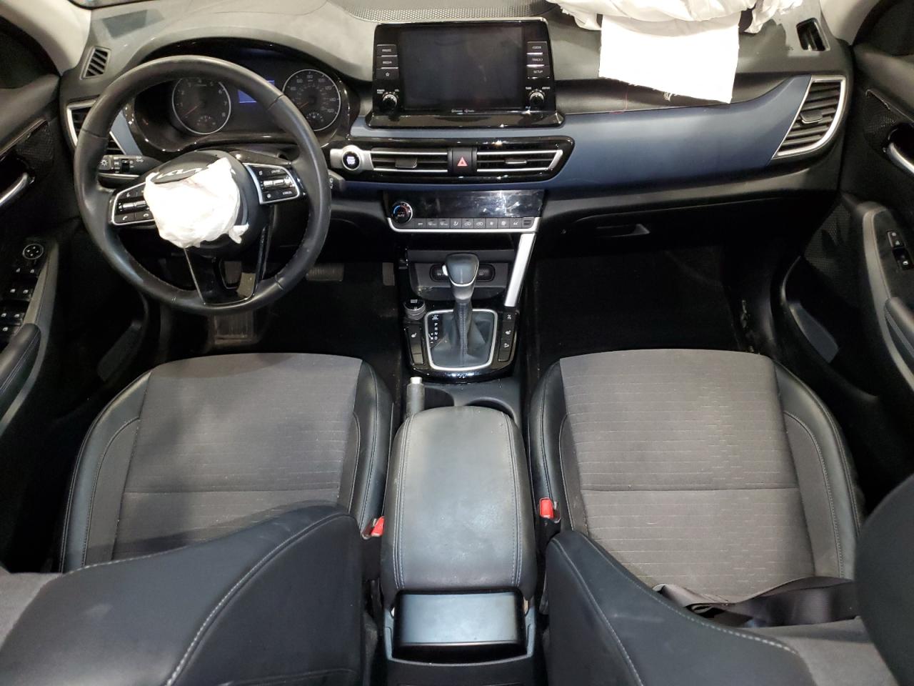 2023 Kia Seltos S VIN: KNDEUCAA7P7380409 Lot: 92733625