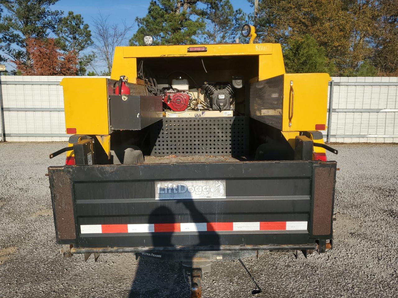 2007 Ford F350 Srw Super Duty VIN: 1FTWF31557EA84172 Lot: 93237545