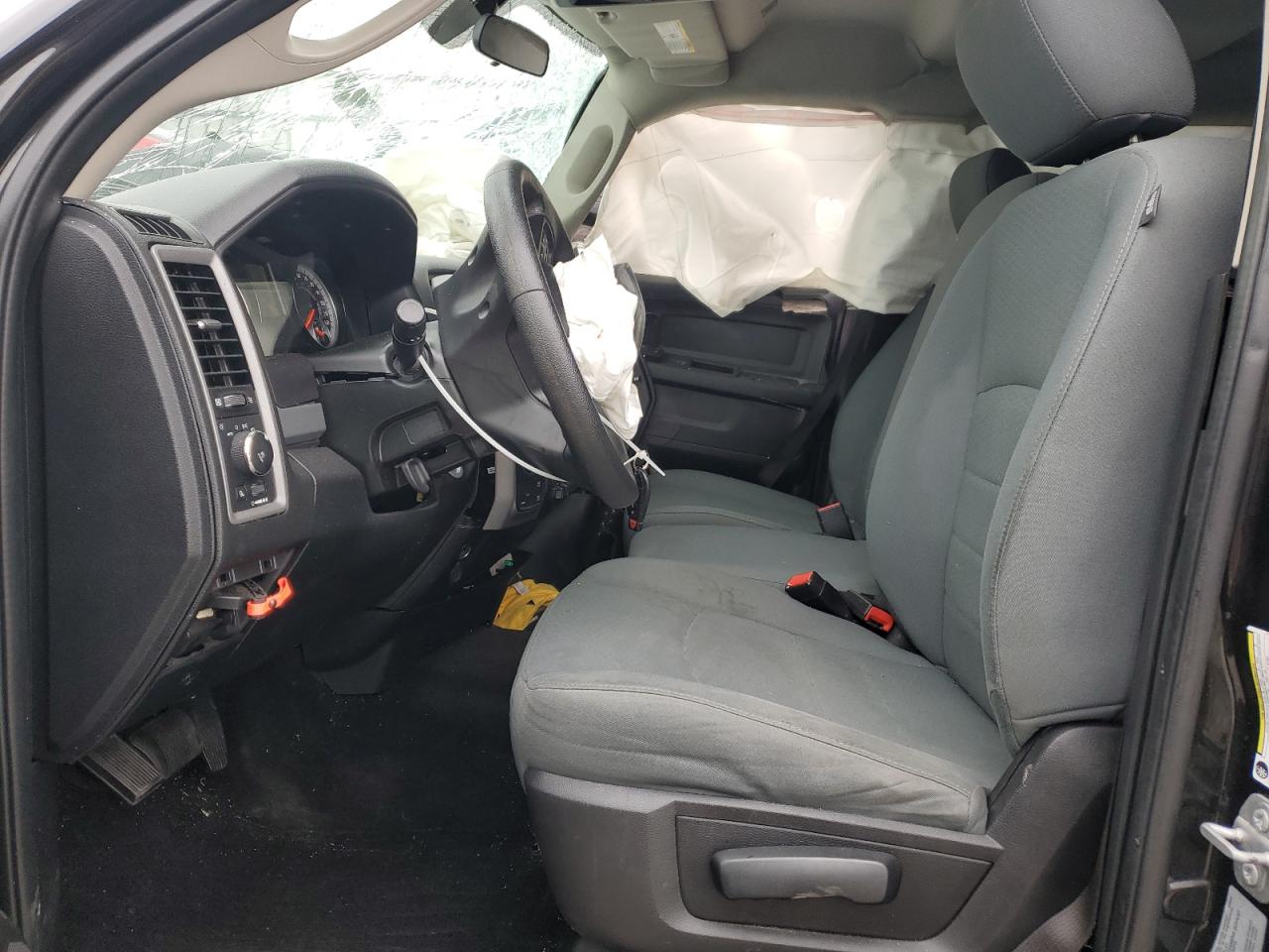 2017 Ram 1500 St VIN: 3C6RR7KT2HG627181 Lot: 93542865