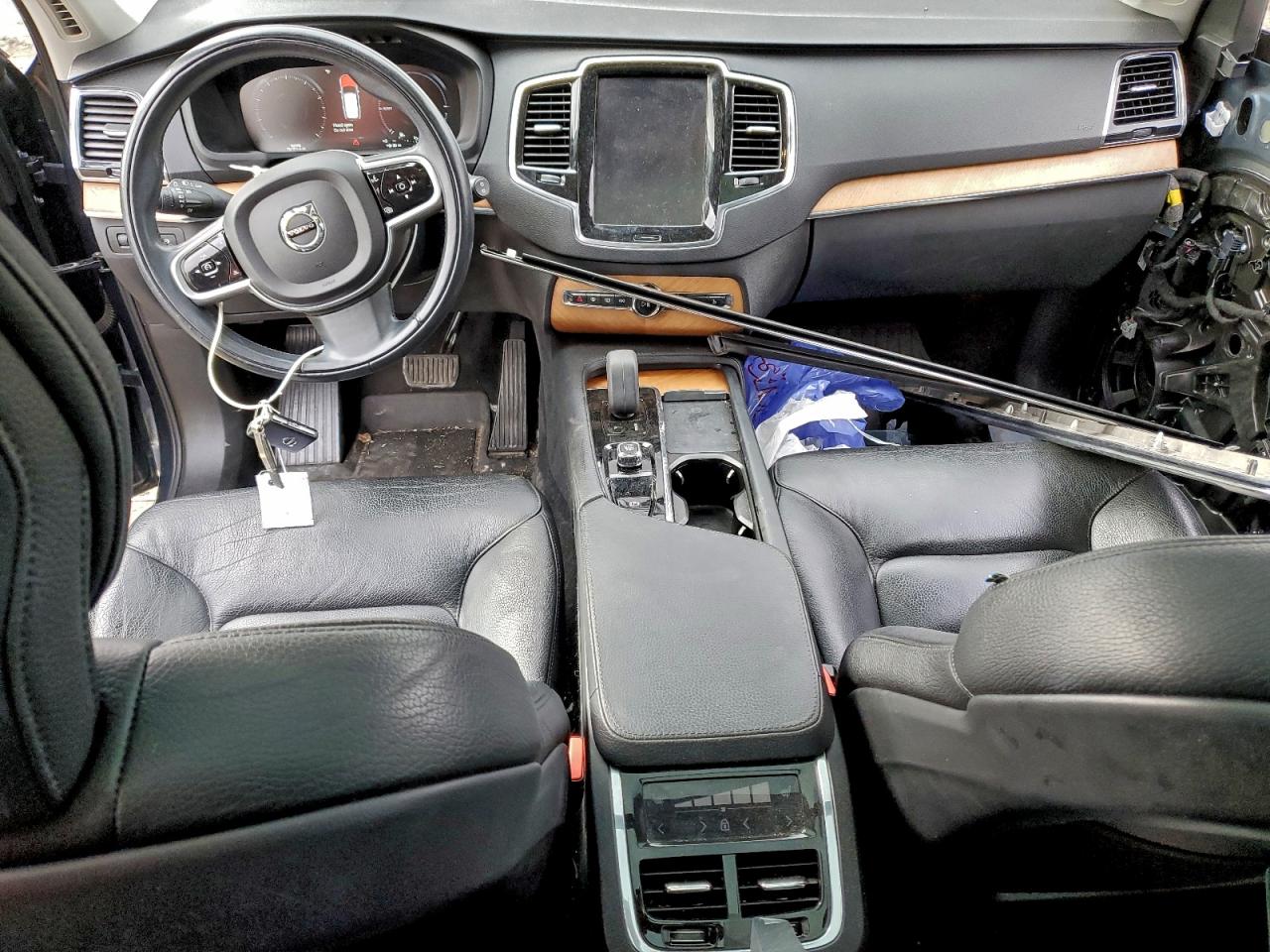 2022 Volvo Xc90 T8 Recharge Inscription Express VIN: YV4H60CZXN1832164 Lot: 92643635