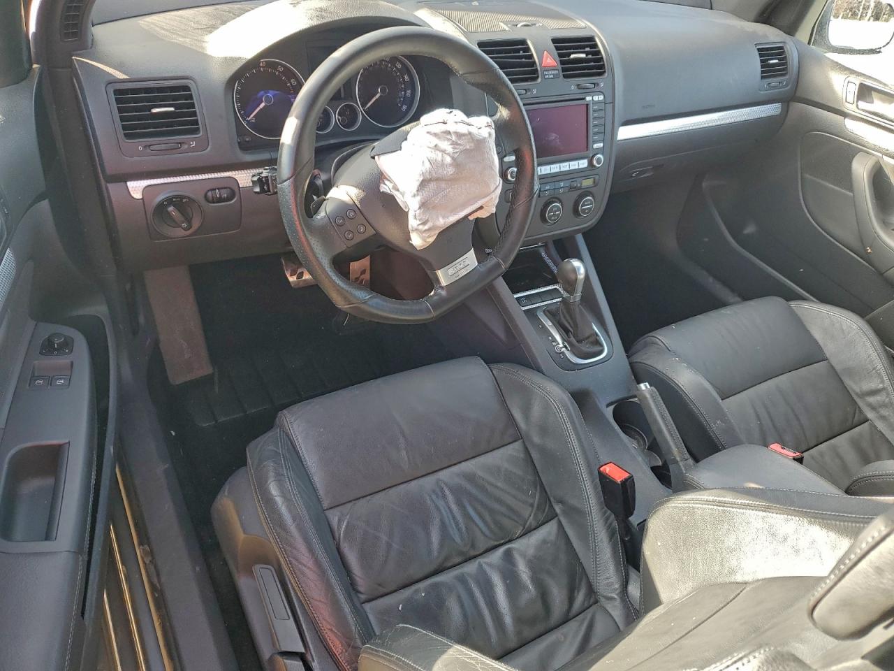 2008 Volkswagen R32 VIN: WVWKC71K08W001103 Lot: 93764655