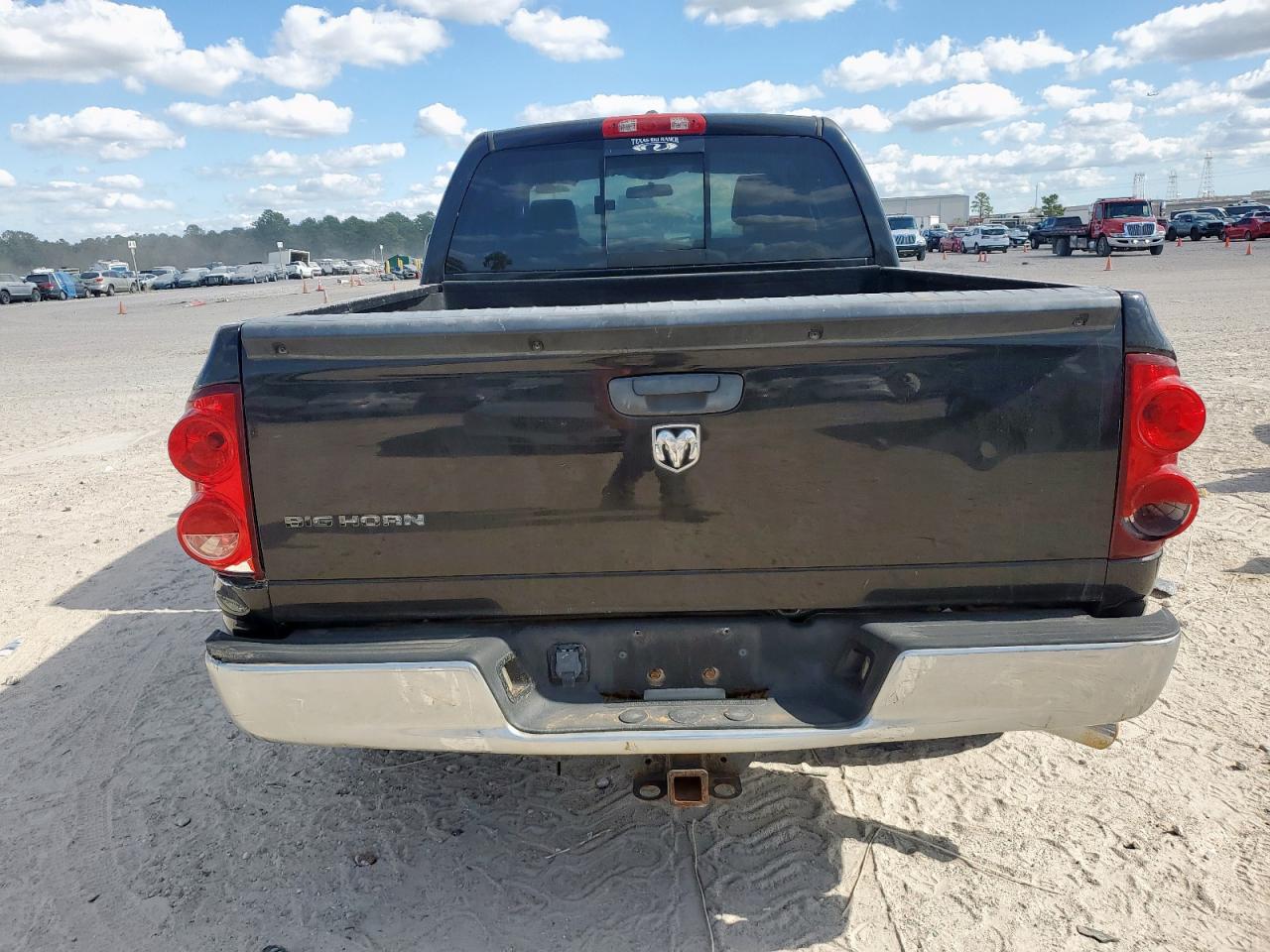 2007 Dodge Ram 1500 St VIN: 1D7HA18237J570578 Lot: 92943025