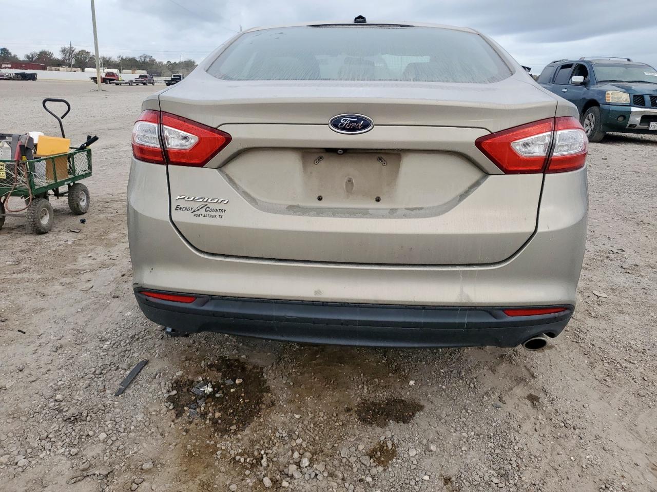 2015 Ford Fusion S VIN: 3FA6P0G72FR193792 Lot: 92859665