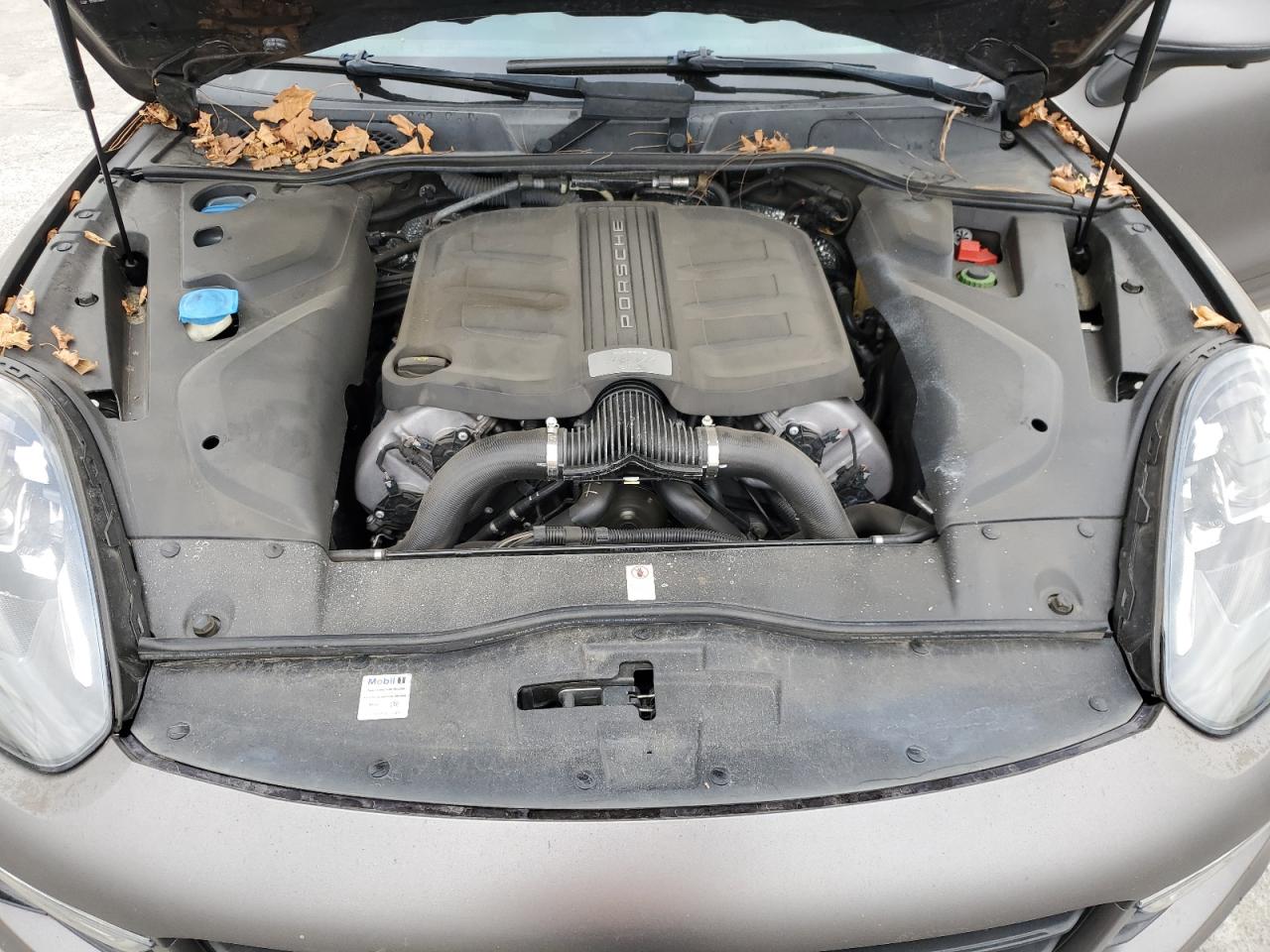 2018 Porsche Cayenne Gts VIN: WP1AD2A28JLA81042 Lot: 92724655