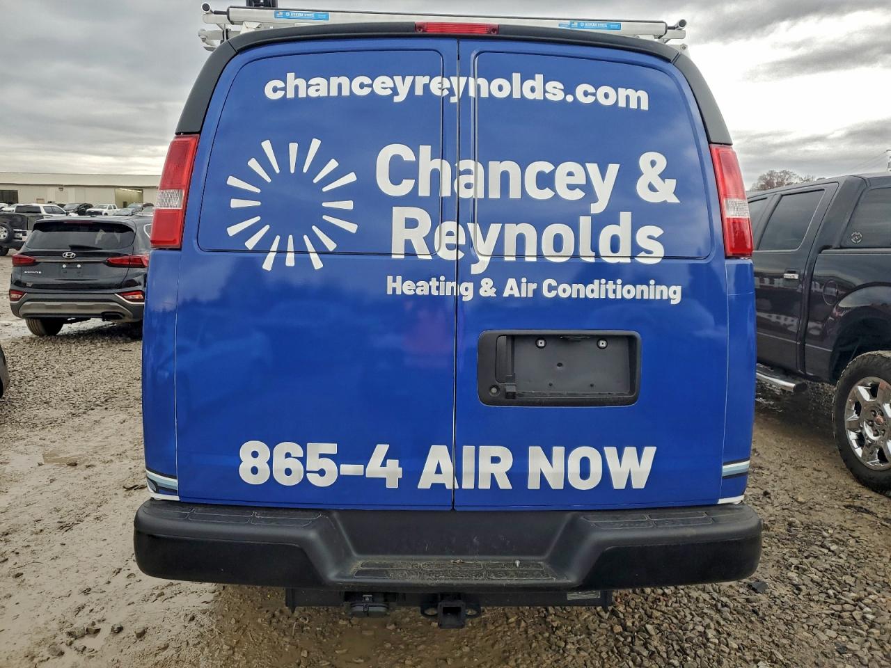 2025 Chevrolet Express G2500 VIN: 1GCWGAFP3S1176800 Lot: 94050515