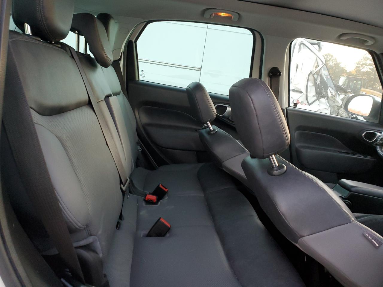 2014 Fiat 500L Lounge VIN: ZFBCFACH0EZ004073 Lot: 92822815