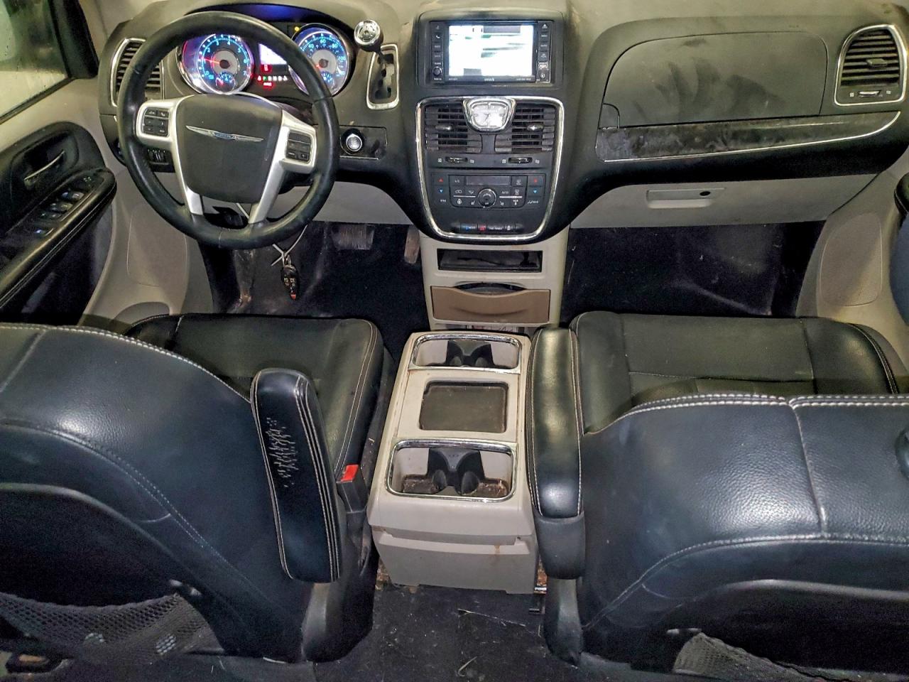 2015 Chrysler Town & Country Touring L VIN: 2C4RC1CG6FR655601 Lot: 93317835