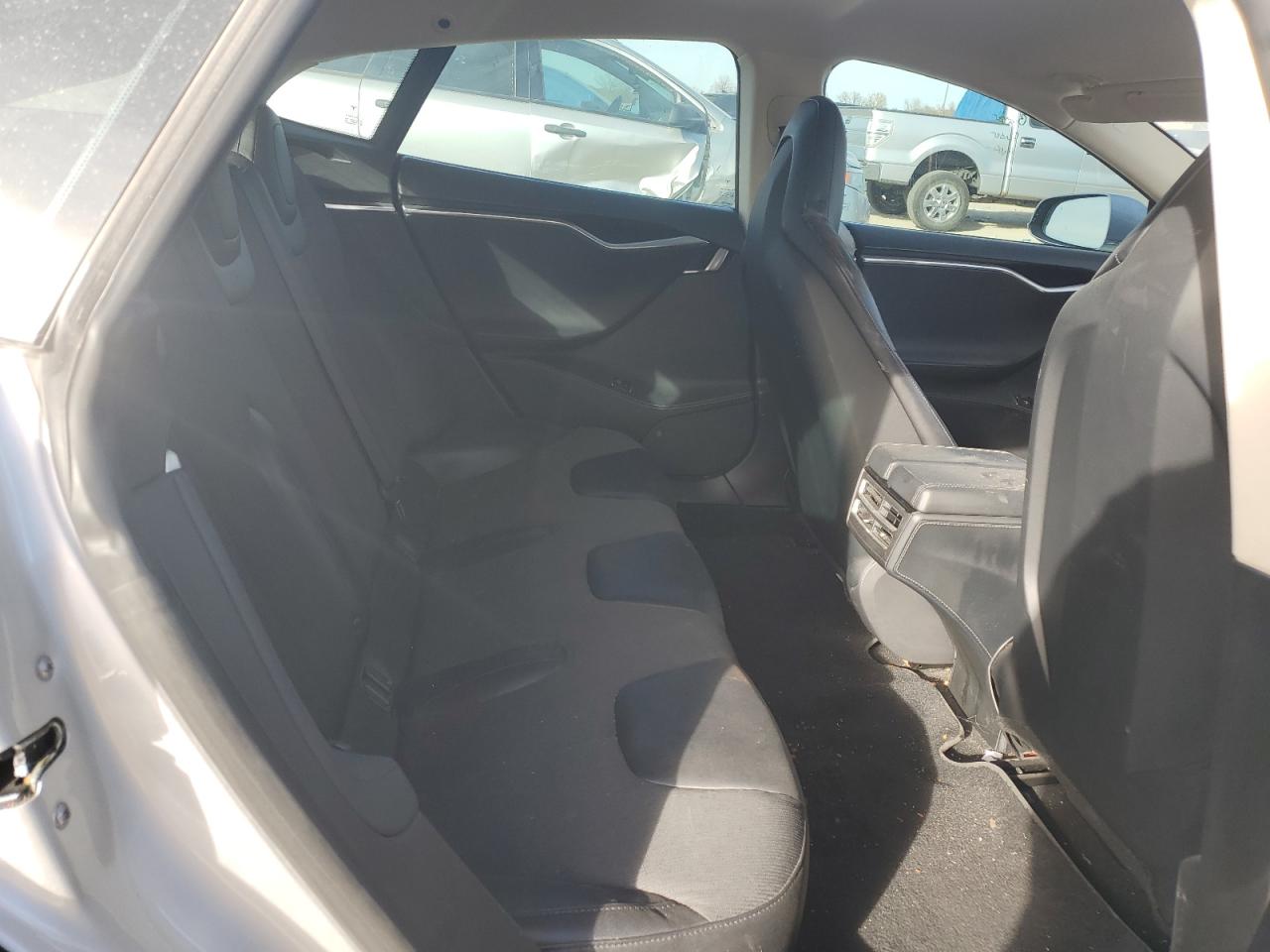 2013 Tesla Model S VIN: 5YJSA1CG9DFP23079 Lot: 92110055