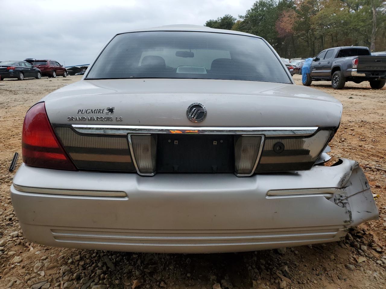2010 Mercury Grand Marquis Ls VIN: 2MEBM7FV8AX614725 Lot: 93707325