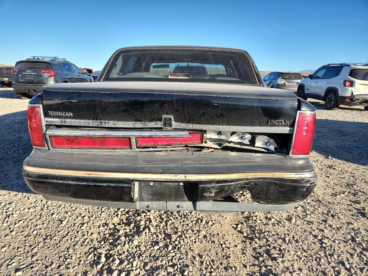 1996 Lincoln Town Car Executive VIN: 1LNLM81W4TY660160 Lot: 91620245