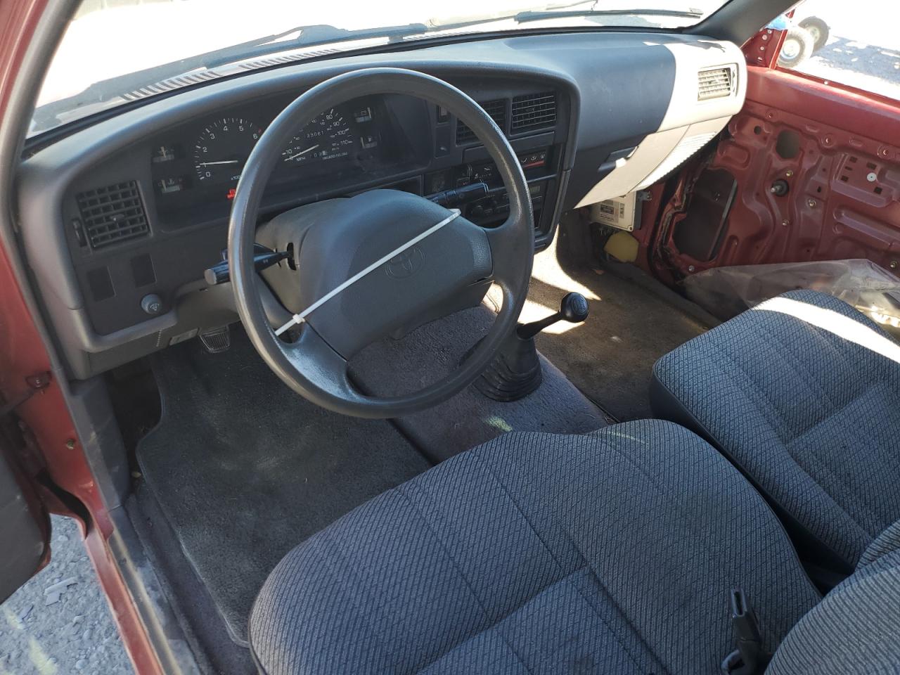 1993 Toyota Pickup 1/2 Ton Extra Long Wheelbase Dx VIN: JT4RN93P8P5075953 Lot: 92779645