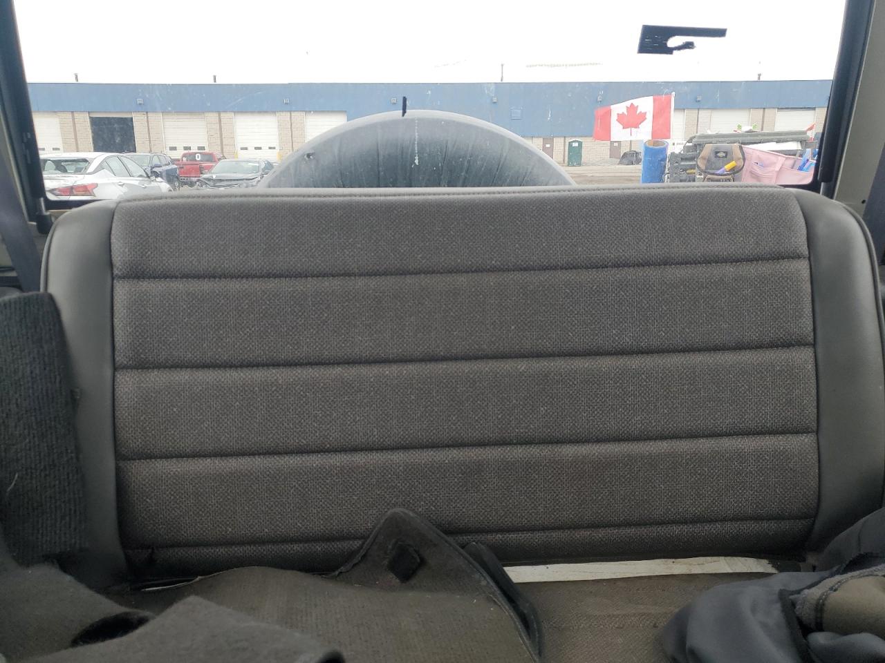 1993 Jeep Wrangler / Yj S VIN: 1J4FY19P2PP242986 Lot: 94102505