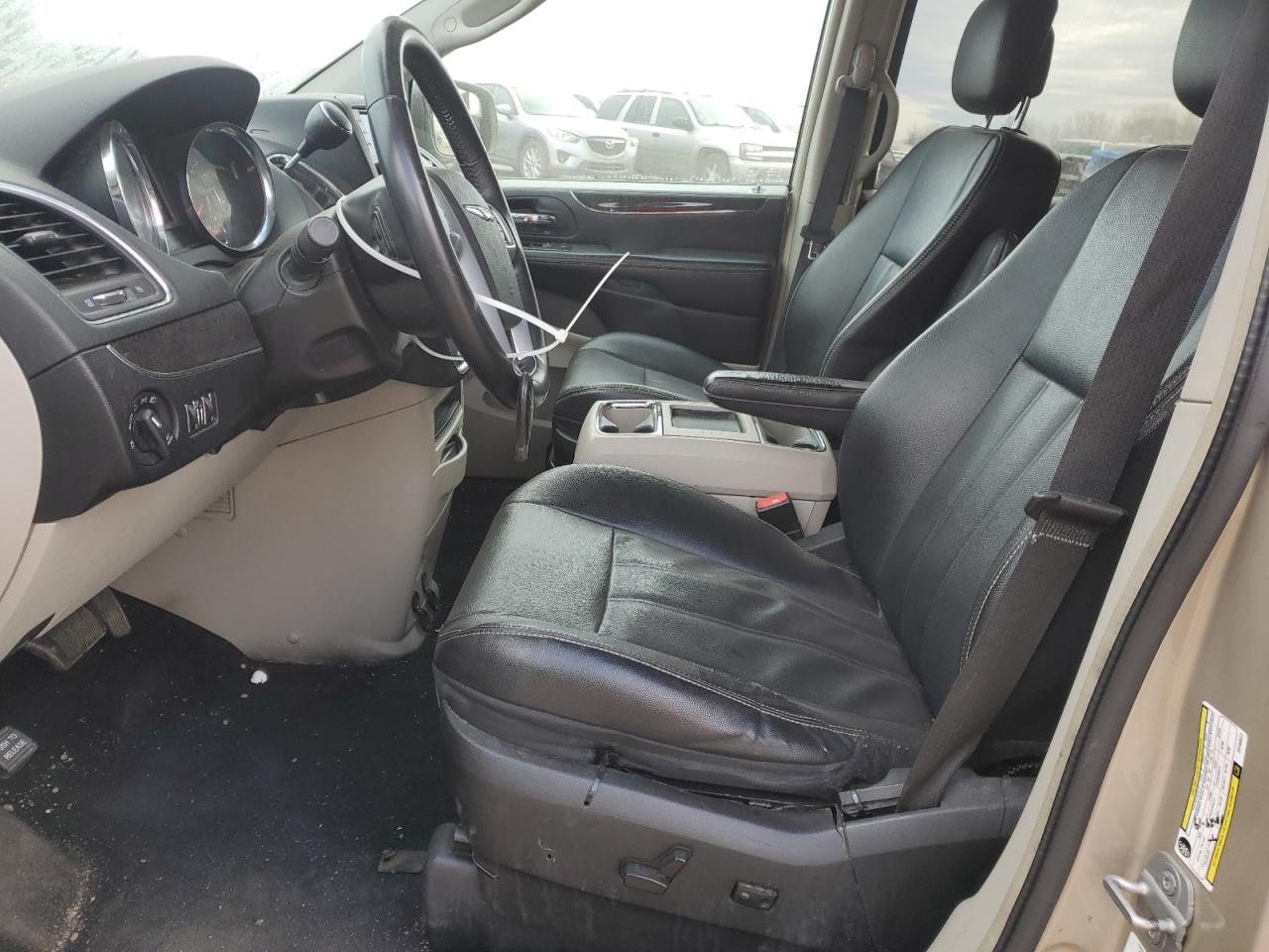 2014 Chrysler Town & Country Touring VIN: 2C4RC1BG7ER164521 Lot: 92944825