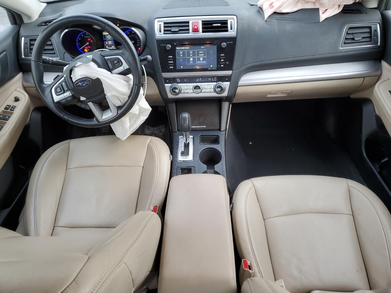 2015 Subaru Legacy 2.5I Premium VIN: 4S3BNAC67F3063264 Lot: 92527905