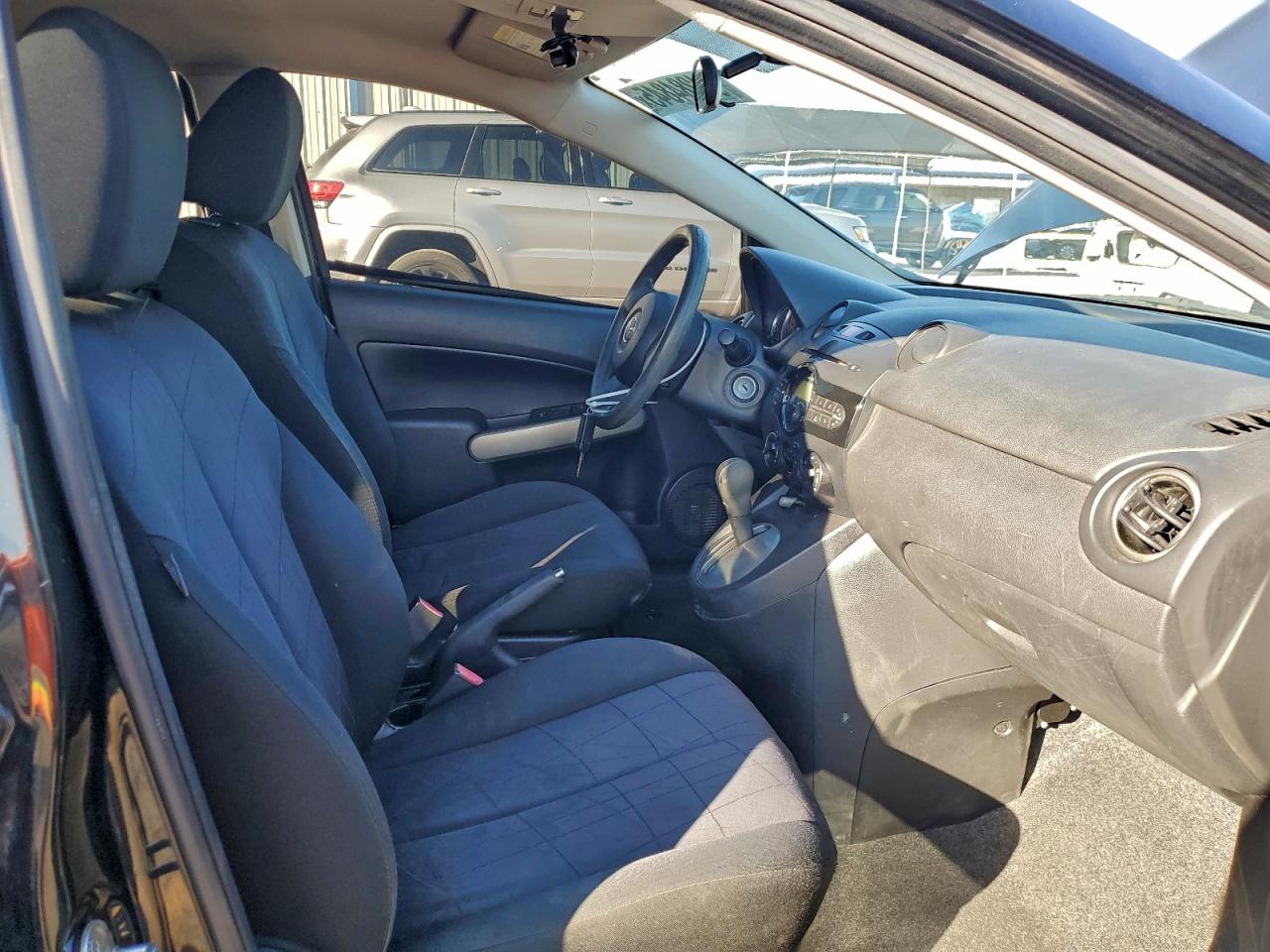 2014 Mazda Mazda2 Sport VIN: JM1DE1KZ3E0186709 Lot: 94284845