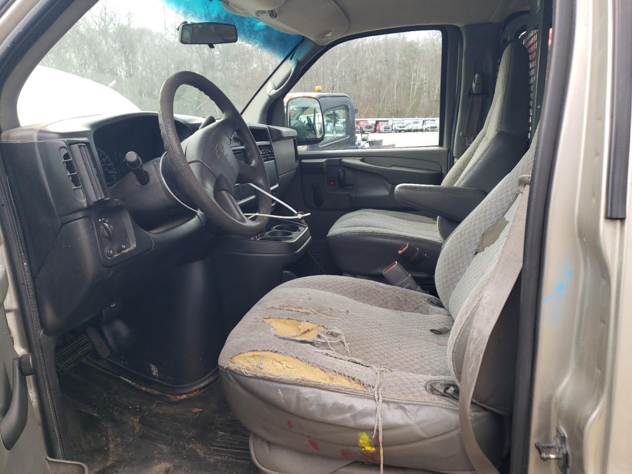 2004 Chevrolet Express G3500 VIN: 1GCHG35U341112237 Lot: 91806005