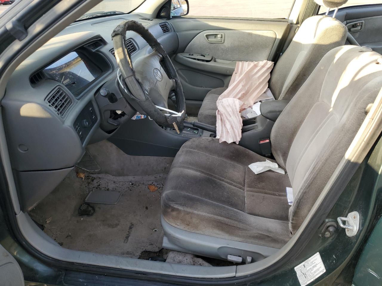 1999 Toyota Camry Ce VIN: 4T1BG22KXXU568284 Lot: 92107365