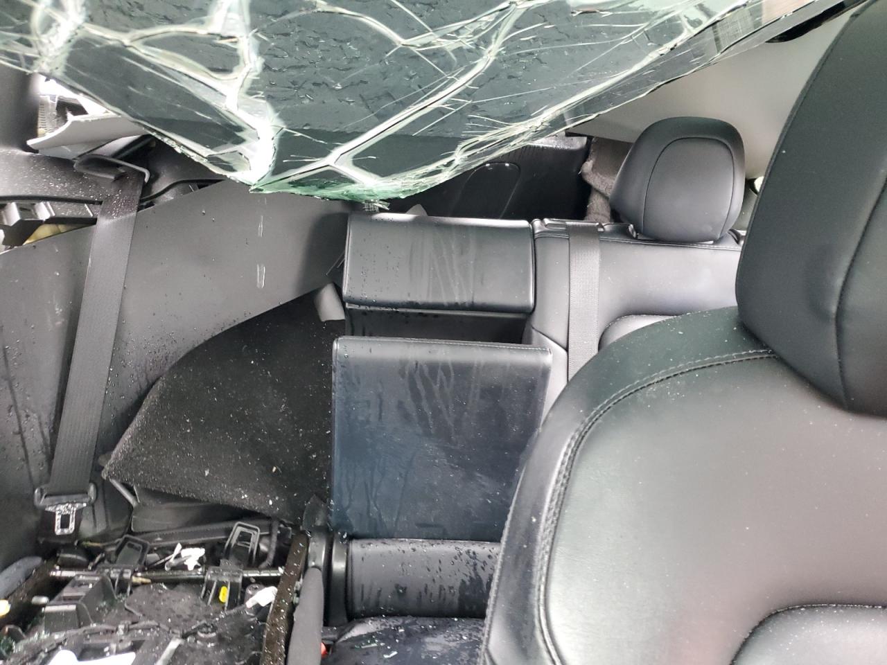 2021 Tesla Model Y VIN: 5YJYGDEE3MF090438 Lot: 92455805