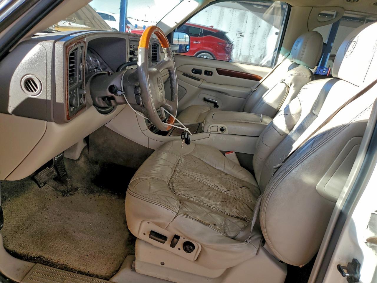 2002 Cadillac Escalade Luxury VIN: 1GYEK63N02R173021 Lot: 93977265