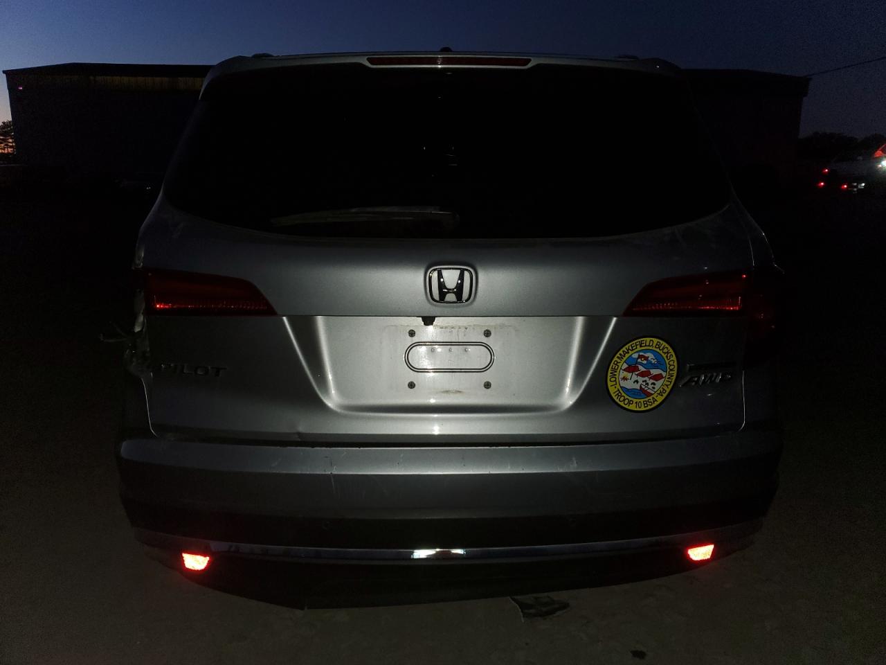 2017 Honda Pilot Touring VIN: 5FNYF6H92HB022697 Lot: 91243865