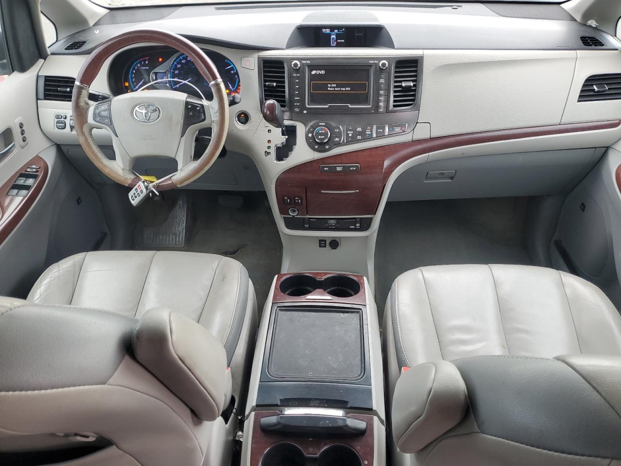 2014 Toyota Sienna Xle VIN: 5TDDK3DC8ES075308 Lot: 91330775