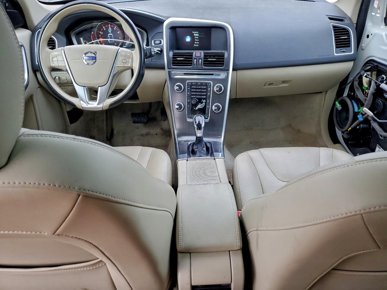 2016 Volvo Xc60 T5 Premier VIN: YV4612RK7G2852736 Lot: 93731015