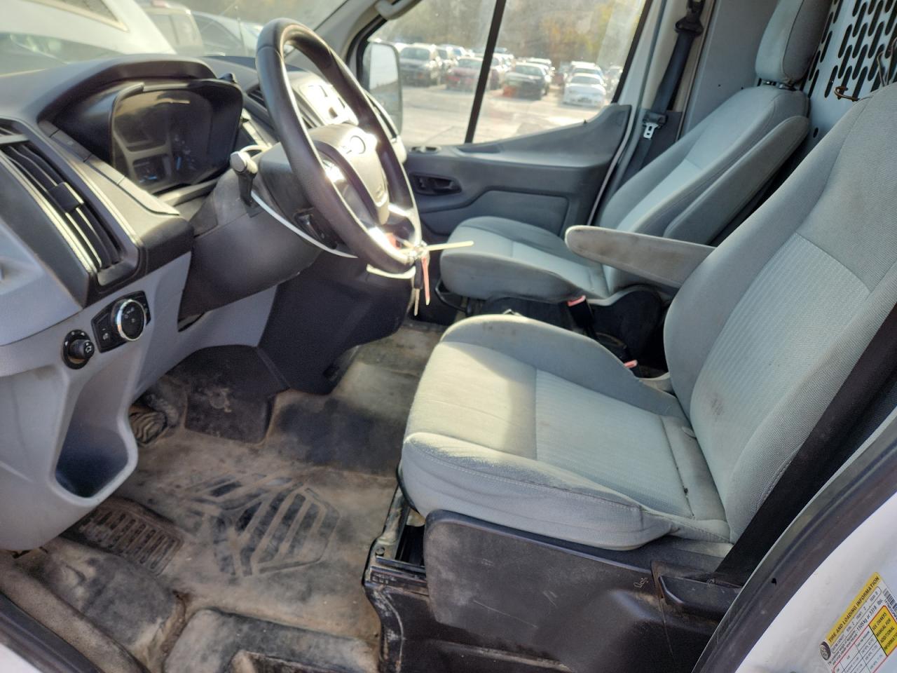 2015 Ford Transit T-250 VIN: 1FTNR2CV9FKA41027 Lot: 86310475