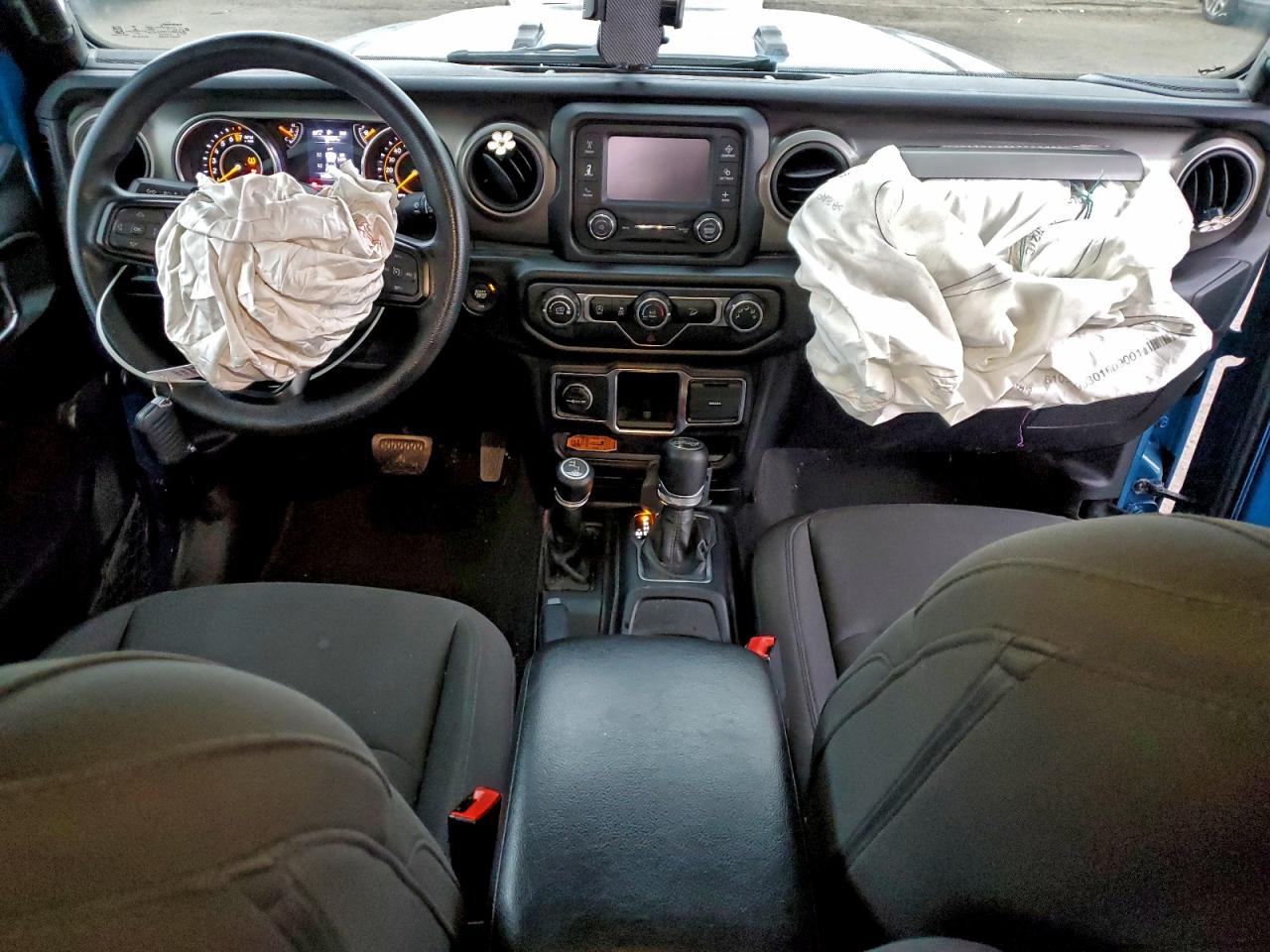 2020 Jeep Wrangler Sport VIN: 1C4GJXAG2LW207586 Lot: 94333925