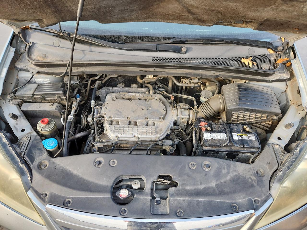 2005 Honda Odyssey Touring VIN: 5FNRL38835B132849 Lot: 93341795