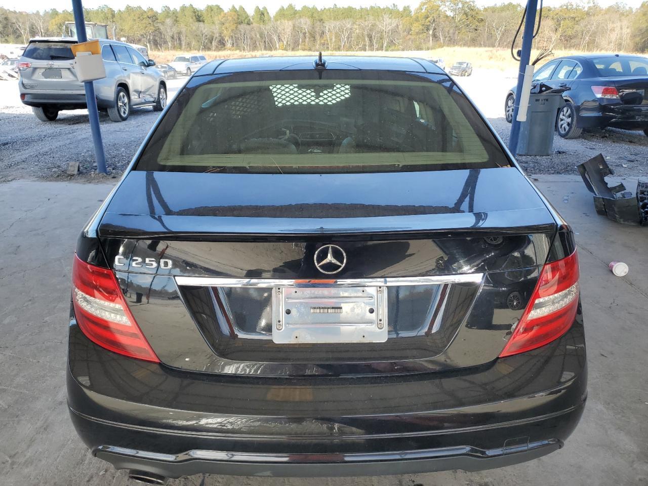 2014 Mercedes-Benz C 250 VIN: WDDGF4HBXEA955048 Lot: 93175235