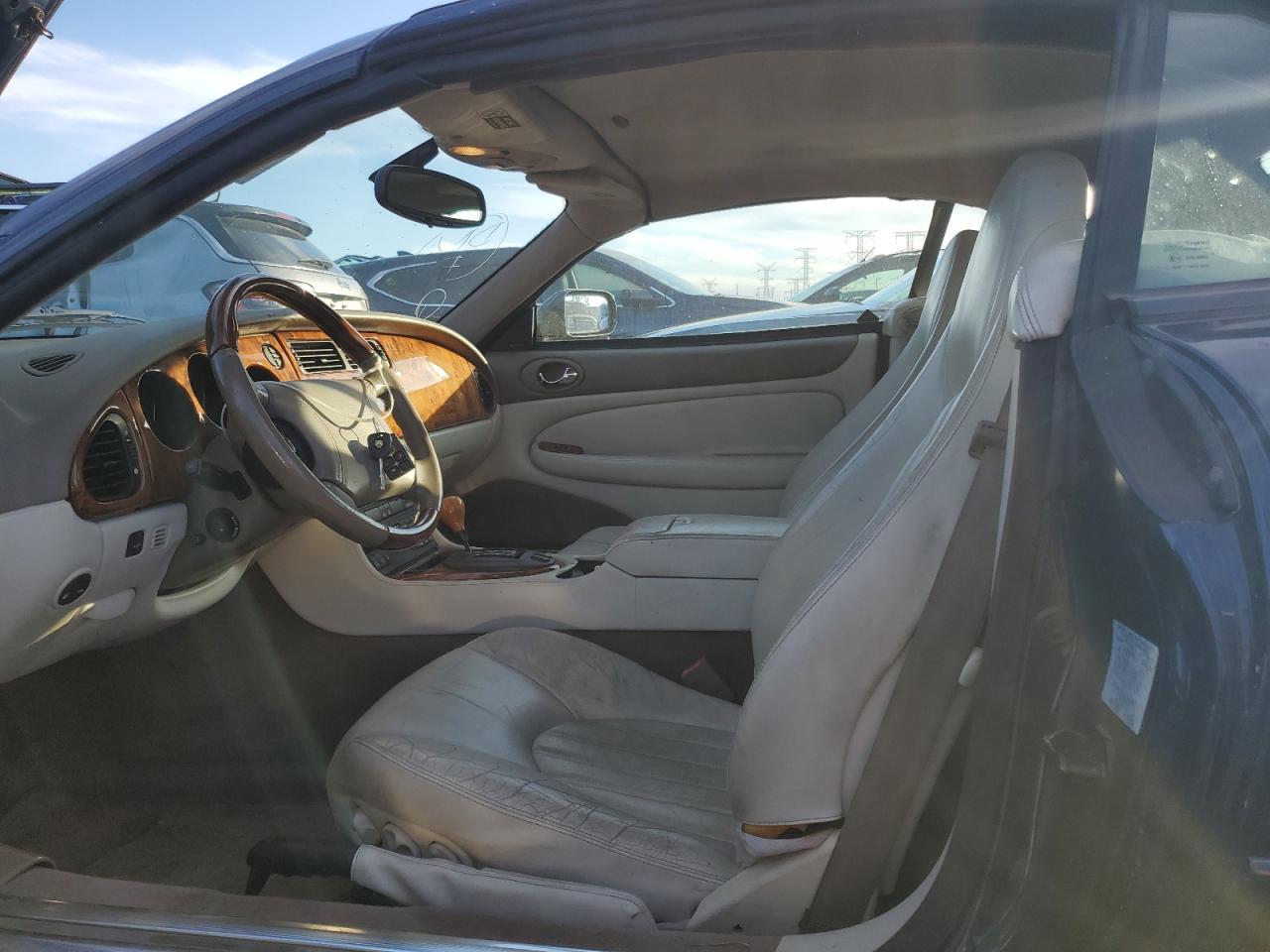 2000 Jaguar Xk8 VIN: SAJJA42C8YNA03697 Lot: 92029665