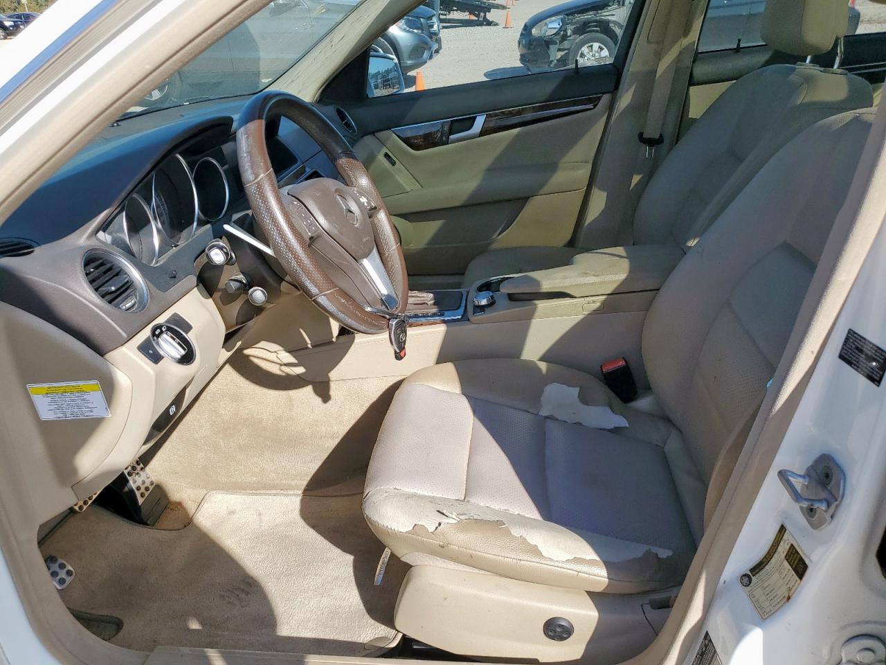 2013 Mercedes-Benz C 350 VIN: WDDGF5HB2DR260410 Lot: 91650585