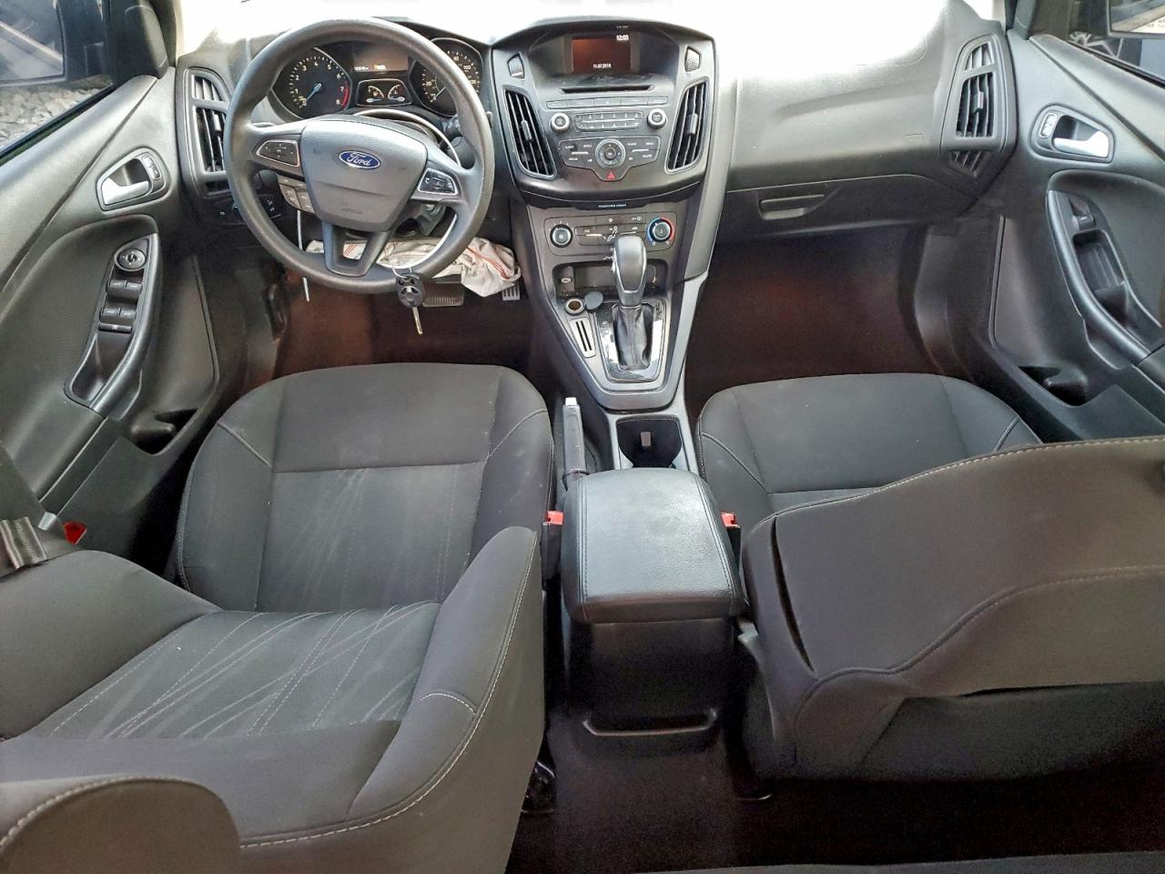 2017 Ford Focus Se VIN: 1FADP3F24HL216070 Lot: 94295085