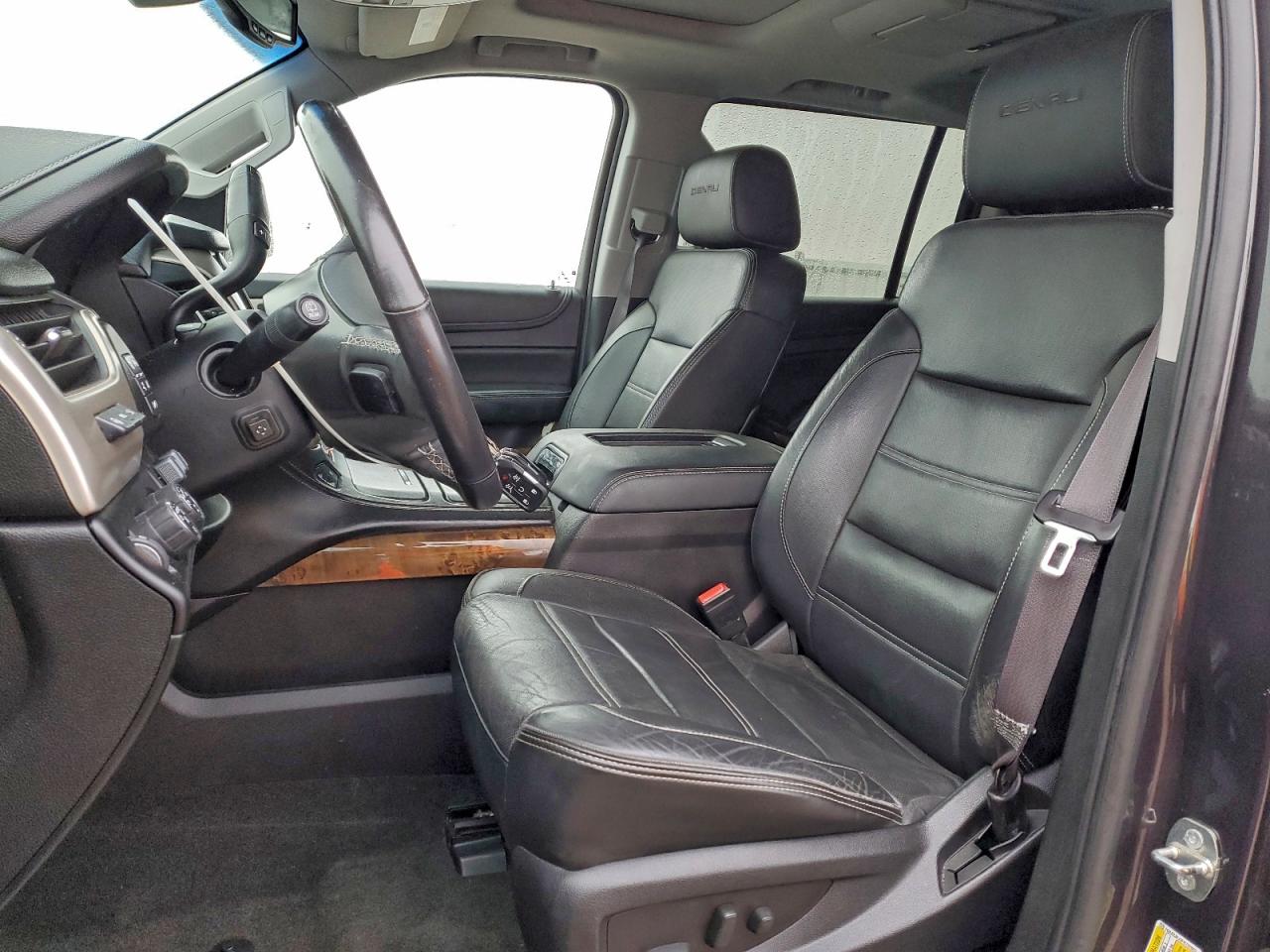 2015 GMC Yukon Xl Denali VIN: 1GKS2JKJ3FR737863 Lot: 93394635