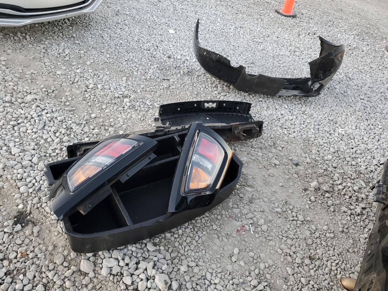 2010 Kia Soul + VIN: KNDJT2A22A7125209 Lot: 93126925