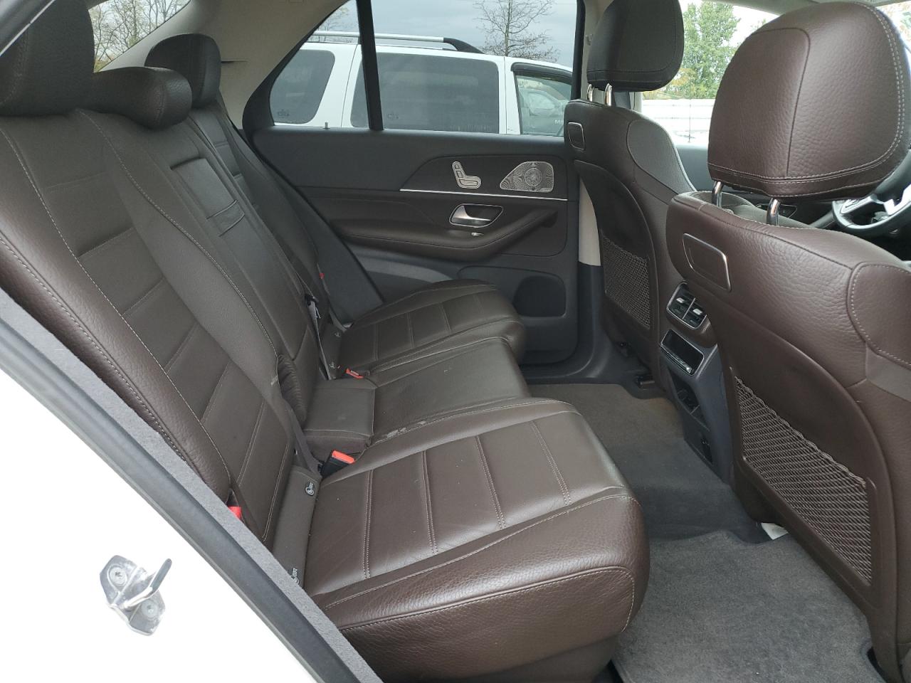 Фото: 4JGFB4KE5LA006990