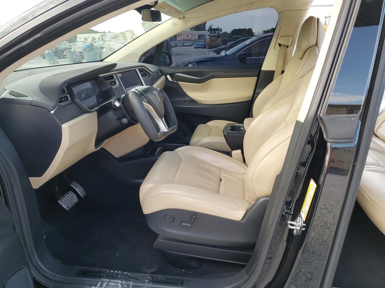 2017 Tesla Model X VIN: 5YJXCDE23HF052176 Lot: 91972145