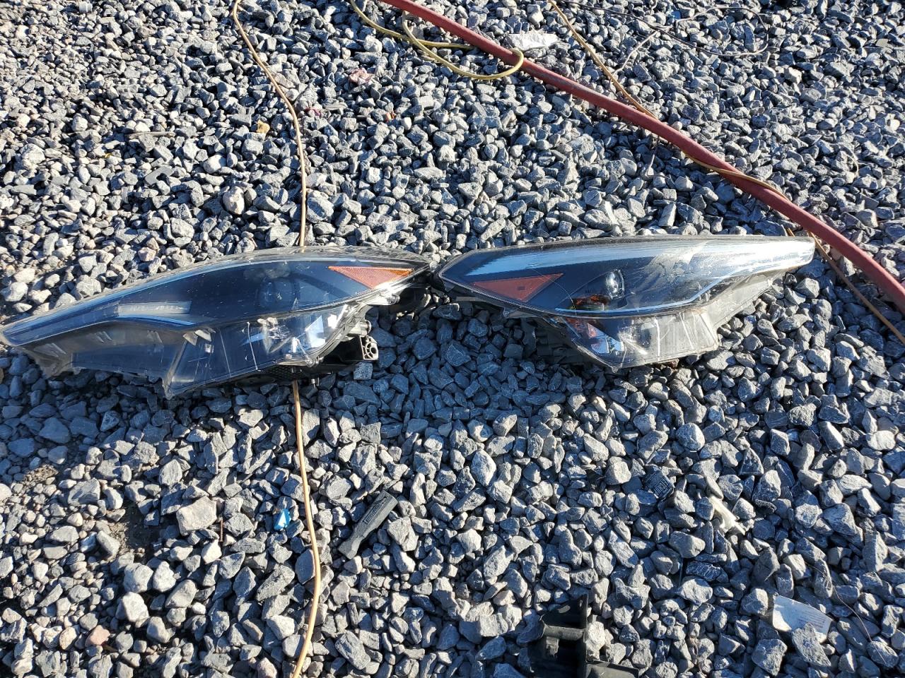 2022 Toyota Corolla Cross Xle VIN: 7MUEAAAG3NV006762 Lot: 92721205