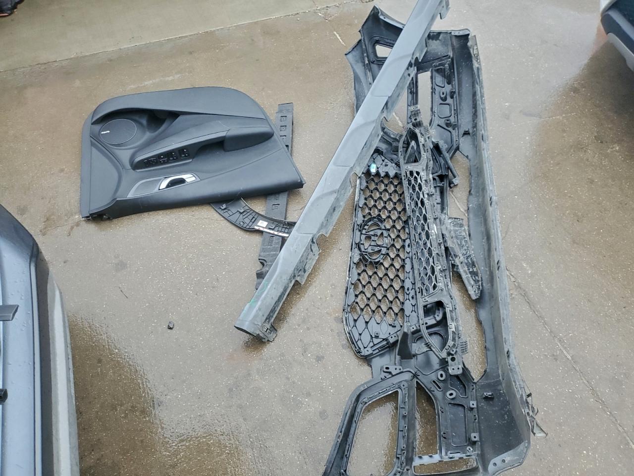 2019 Hyundai Kona Limited VIN: KM8K33A55KU392167 Lot: 94046385